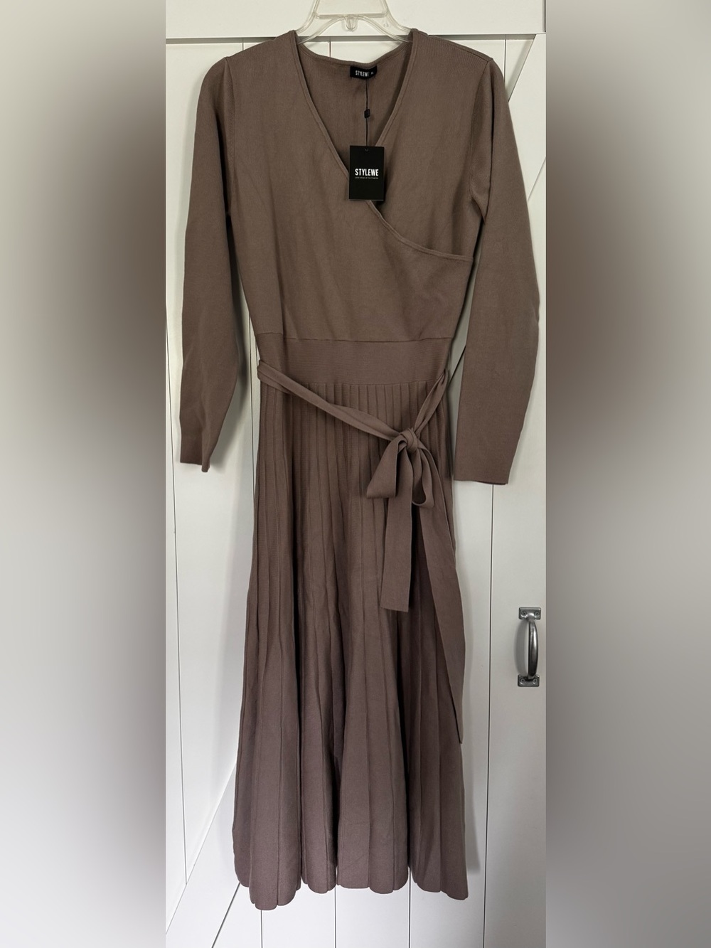 NWT STYLEWE Long Sleeve Brown Knit Wrap Pleated Maxi Dress